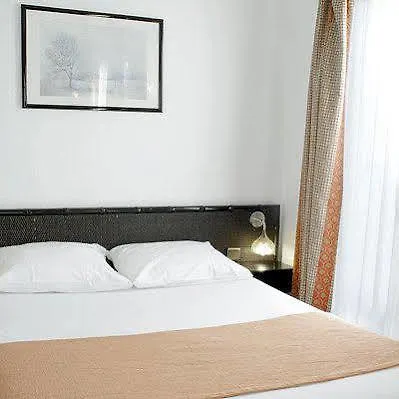 Trianon Gare De Lyon 3* Parigi
